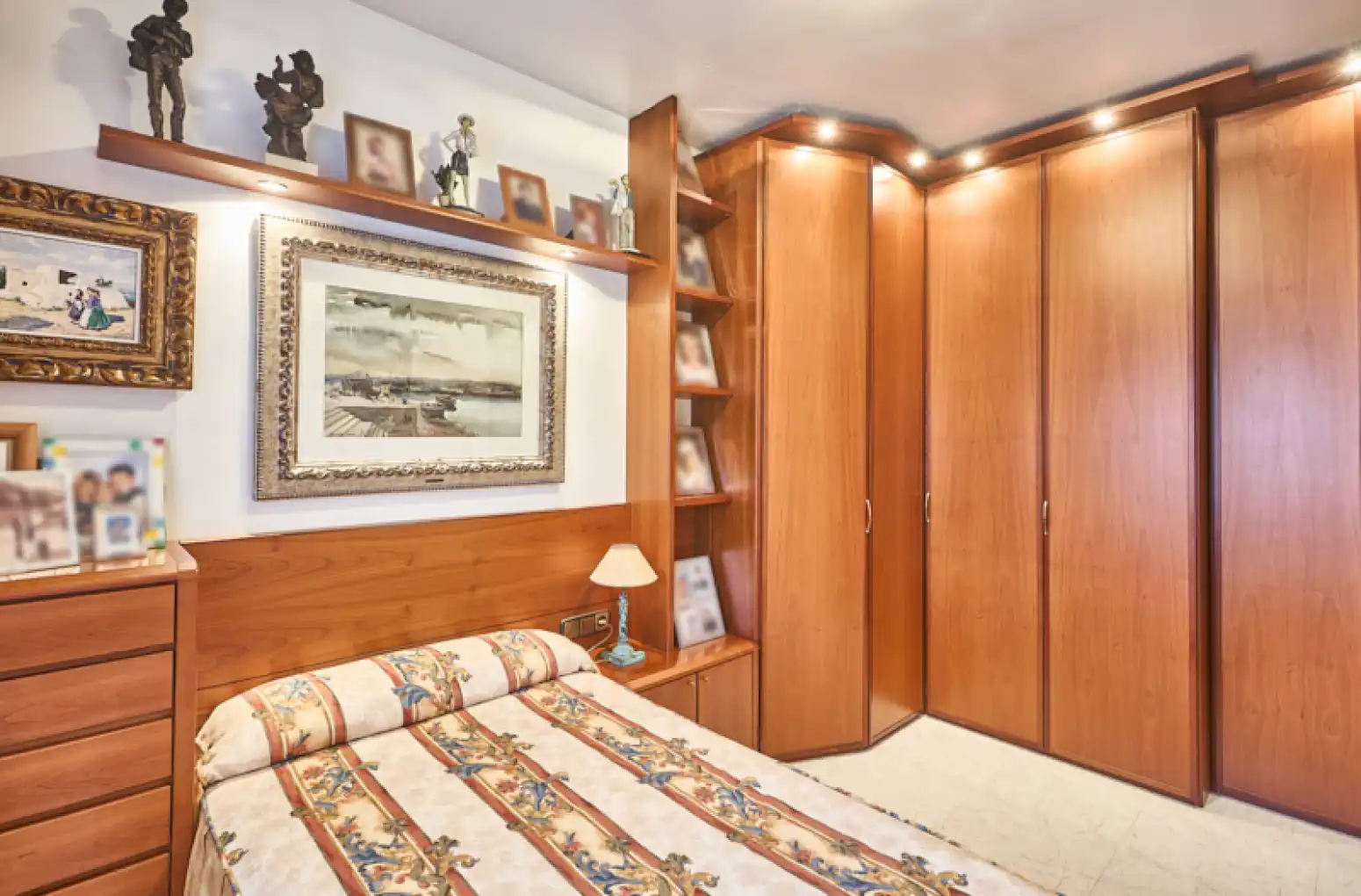 Habitación de Casa o chalet en venta en Monistrol de Montserrat con Aire acondicionado, Calefacción y Jardín privado