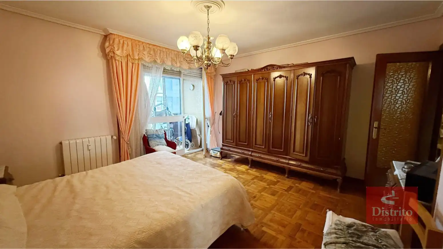Bedroom of Flat for sale in Santander  with Heating