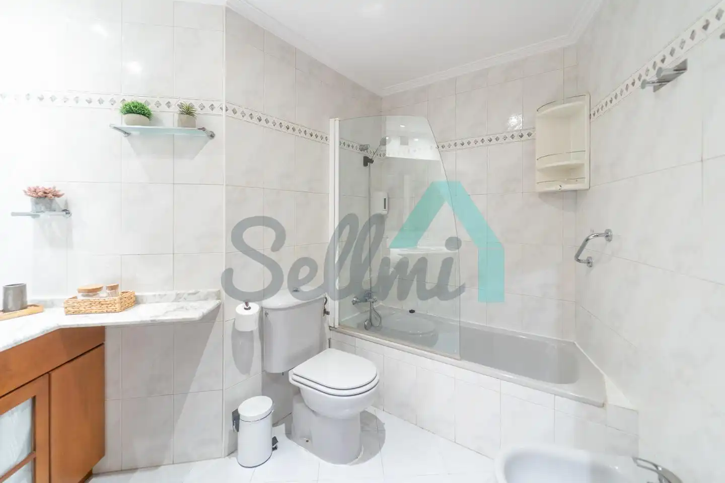 Bathroom of Duplexes for rent in Oviedo   with Heating, Parquet flooring and Storage room