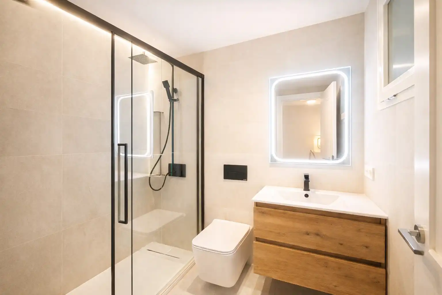 Baño de Planta baja en venta en Estepona con Aire acondicionado, Terraza y Piscina