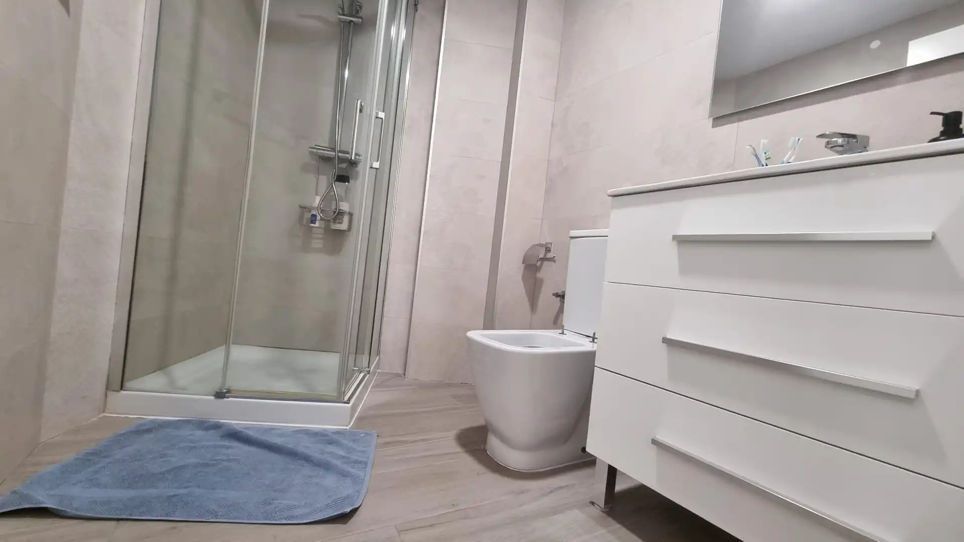 Bathroom of Apartments for sale in Dénia  with Air Conditioner, Heating and Terrace