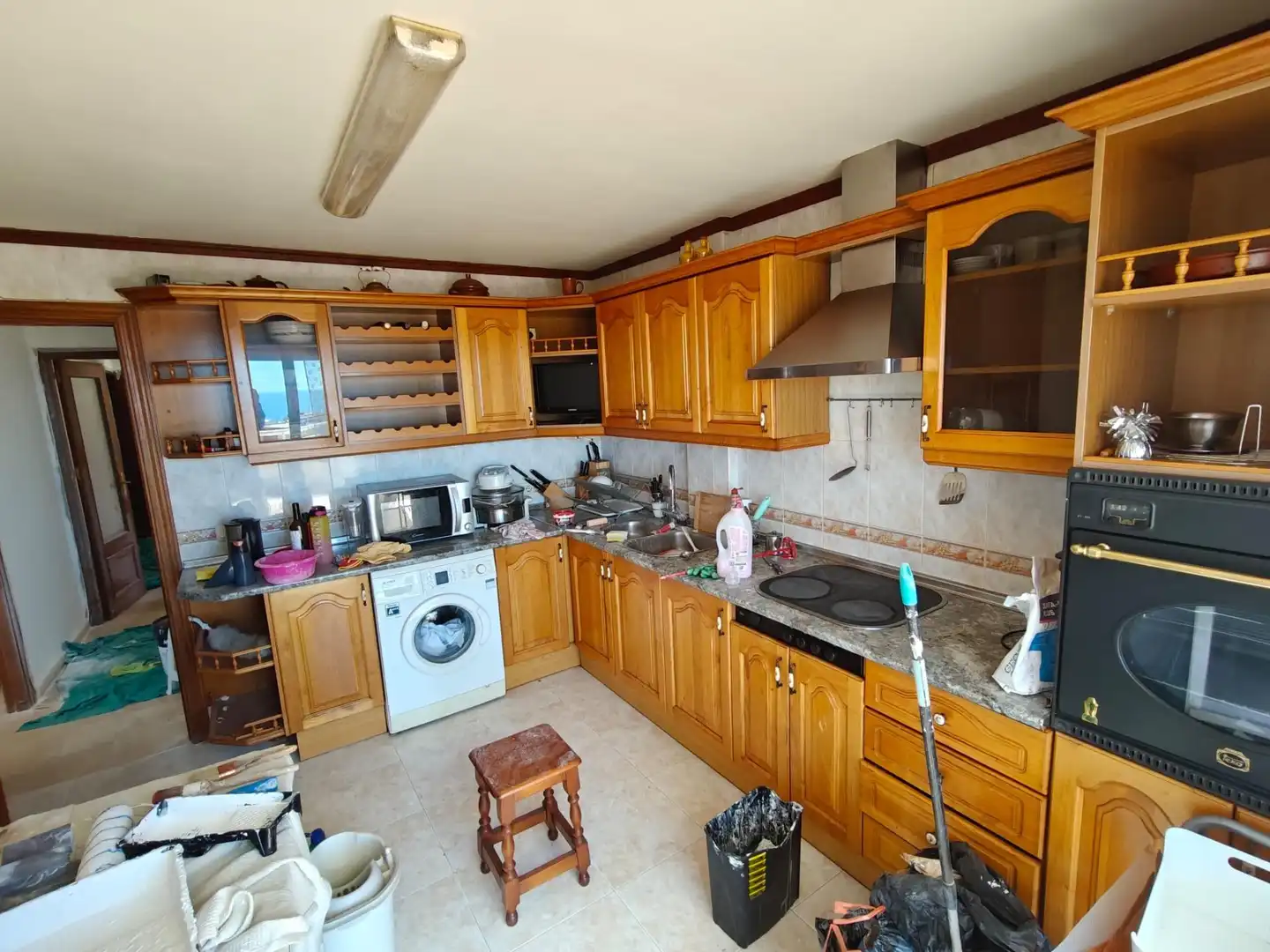 Cocina de Ático de alquiler en Benalmádena con Aire acondicionado, Jardín privado y Amueblado