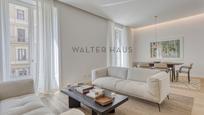 Living room of Flat for sale in  Barcelona Capital  with Air Conditioner, Heating and Parquet flooring