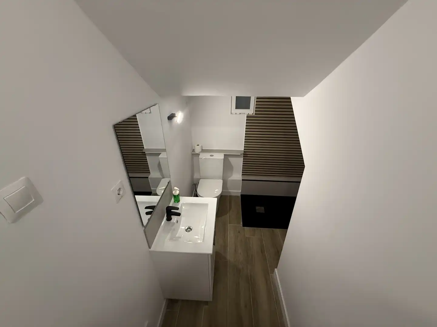 Baño de Piso en venta en Oviedo  con Jardín privado