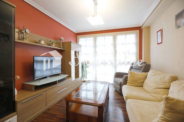 Piso en Venta en Irun - CALLE CONTRACALLE en Centro - Mendibil - Santiago