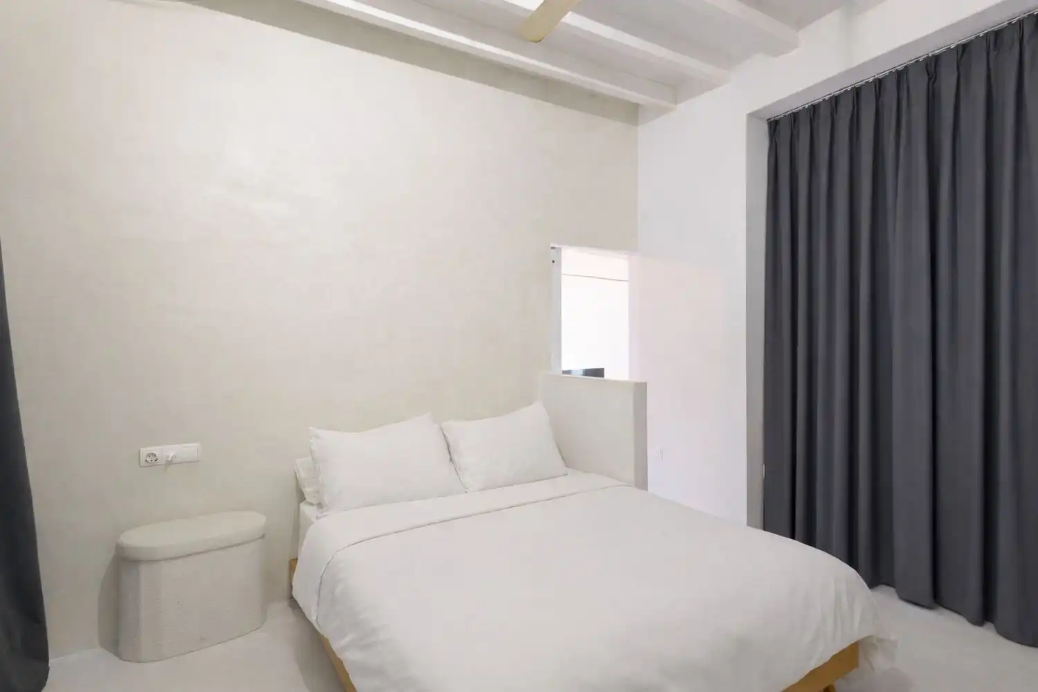 Dormitori de Casa adosada en venda en Alicante / Alacant amb Aire condicionat, Jardí privat i Terrassa
