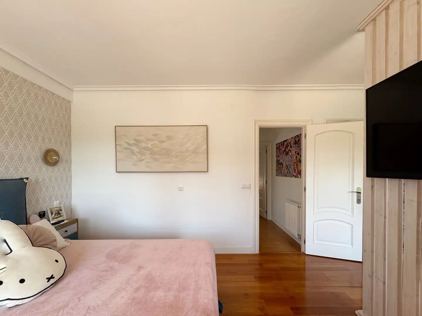 Dormitori de Casa adosada en venda en Lardero amb Aire condicionat, Calefacció i Jardí privat