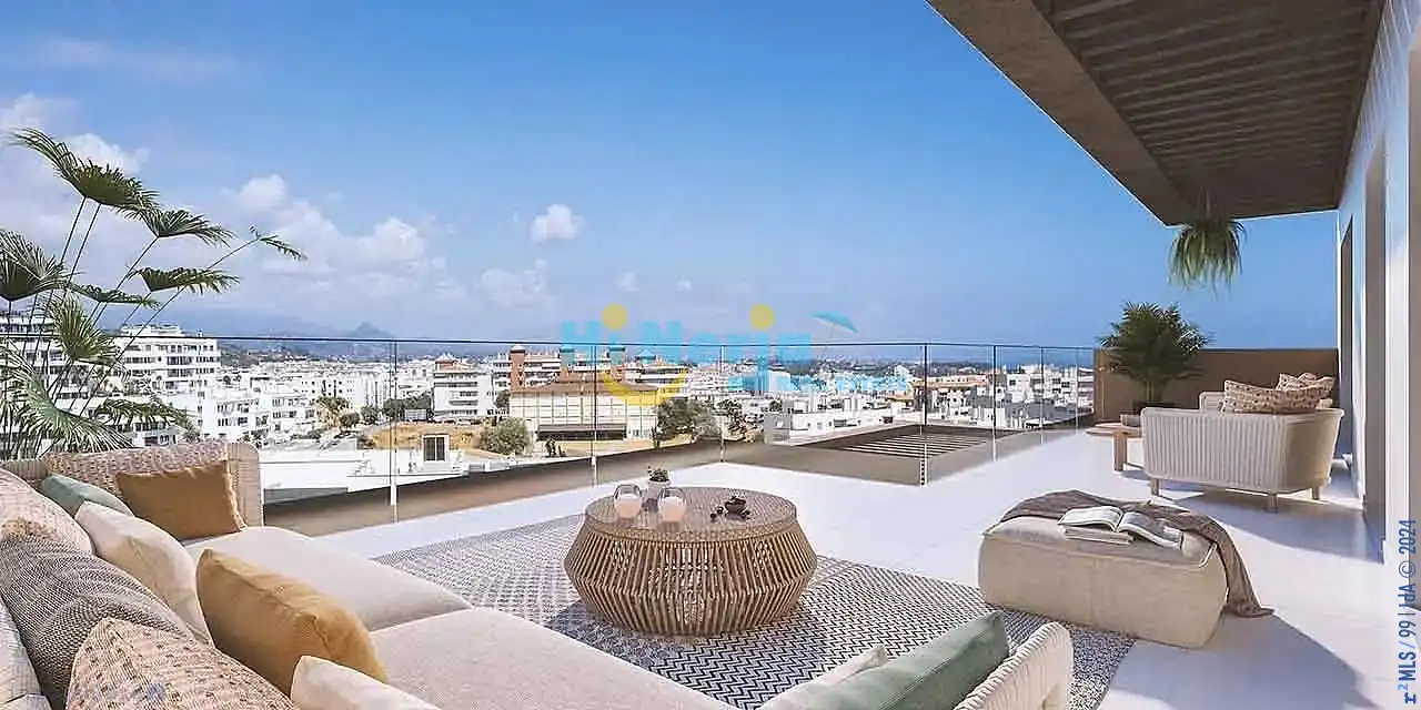 Apartament amb piscina en venda a Estepona Pueblo