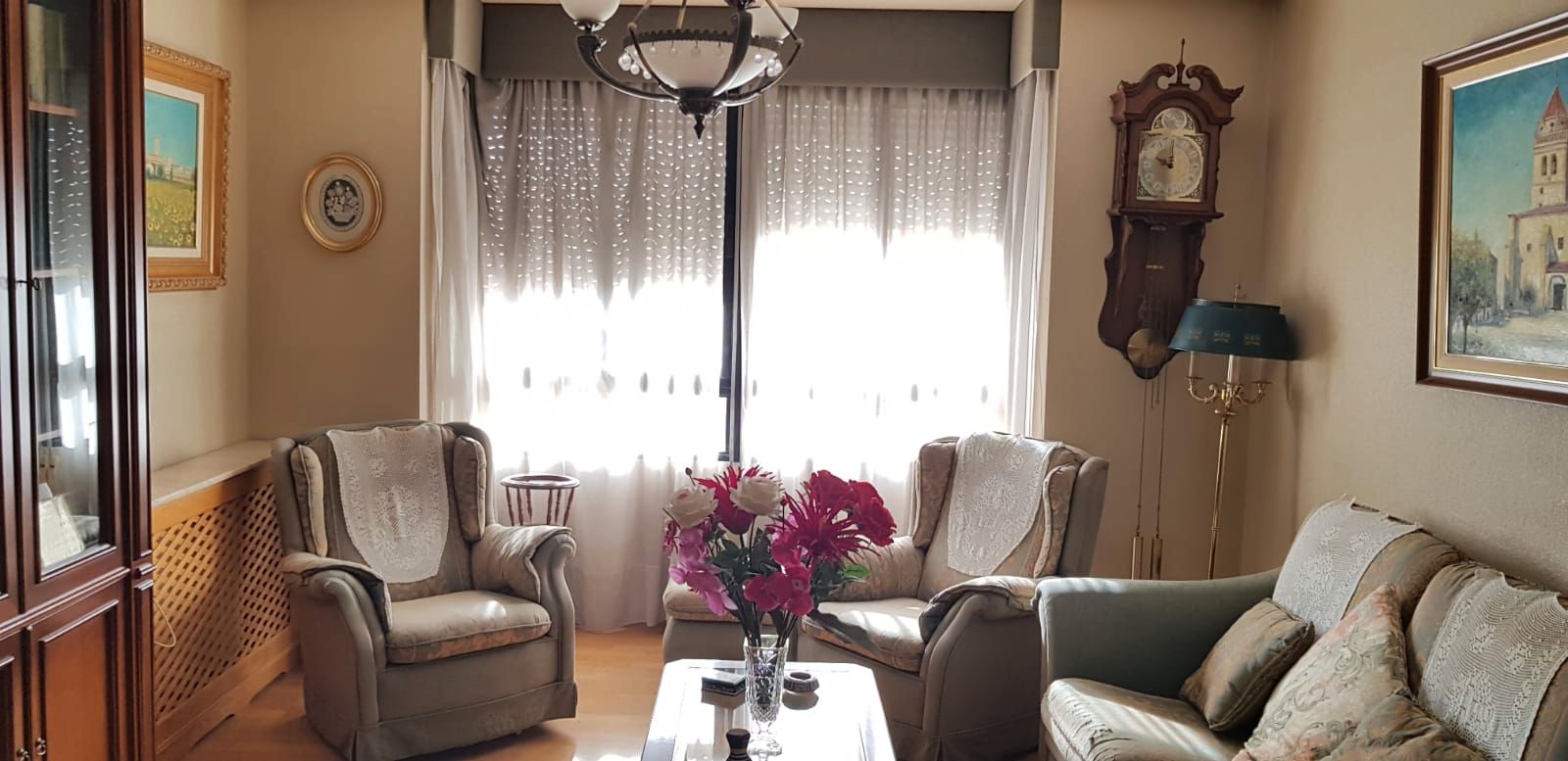 Living room of Flat for sale in Mahora  with Heating, Parquet flooring and Furnished