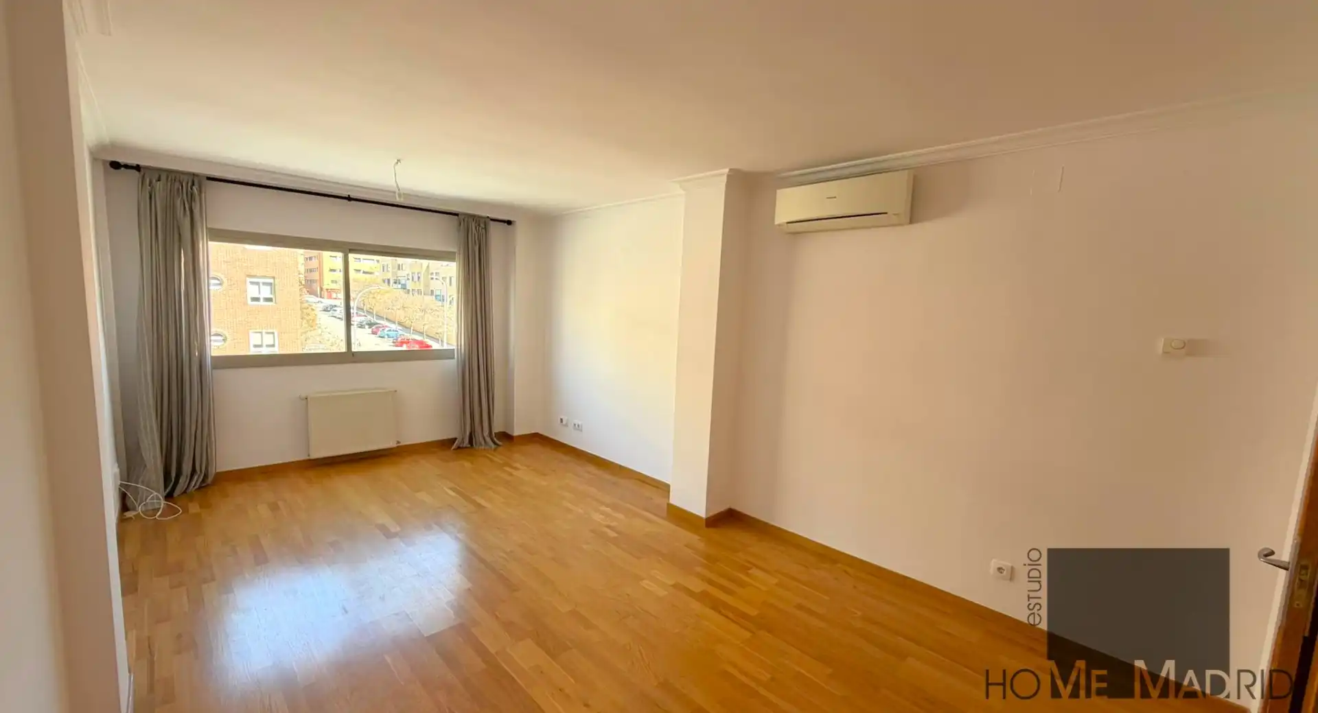 Schlafzimmer von Wohnung zur Miete in Fuencarral - El Pardo
