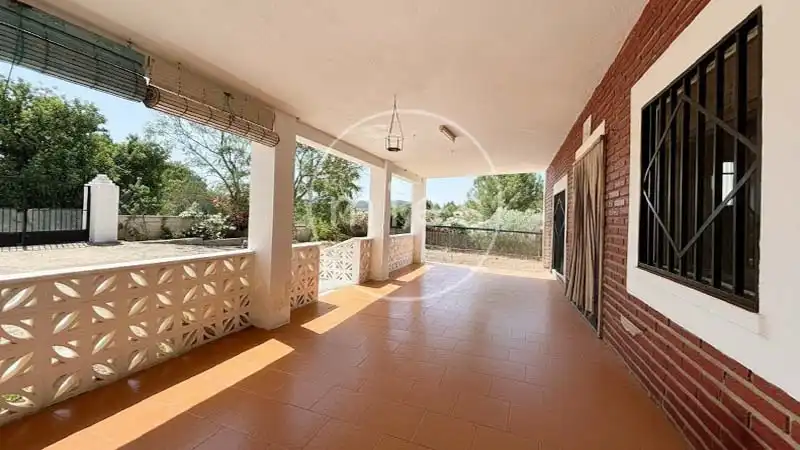 Terrassa de Casa o xalet en venda en Turís amb Aire condicionat, Jardí privat i Terrassa