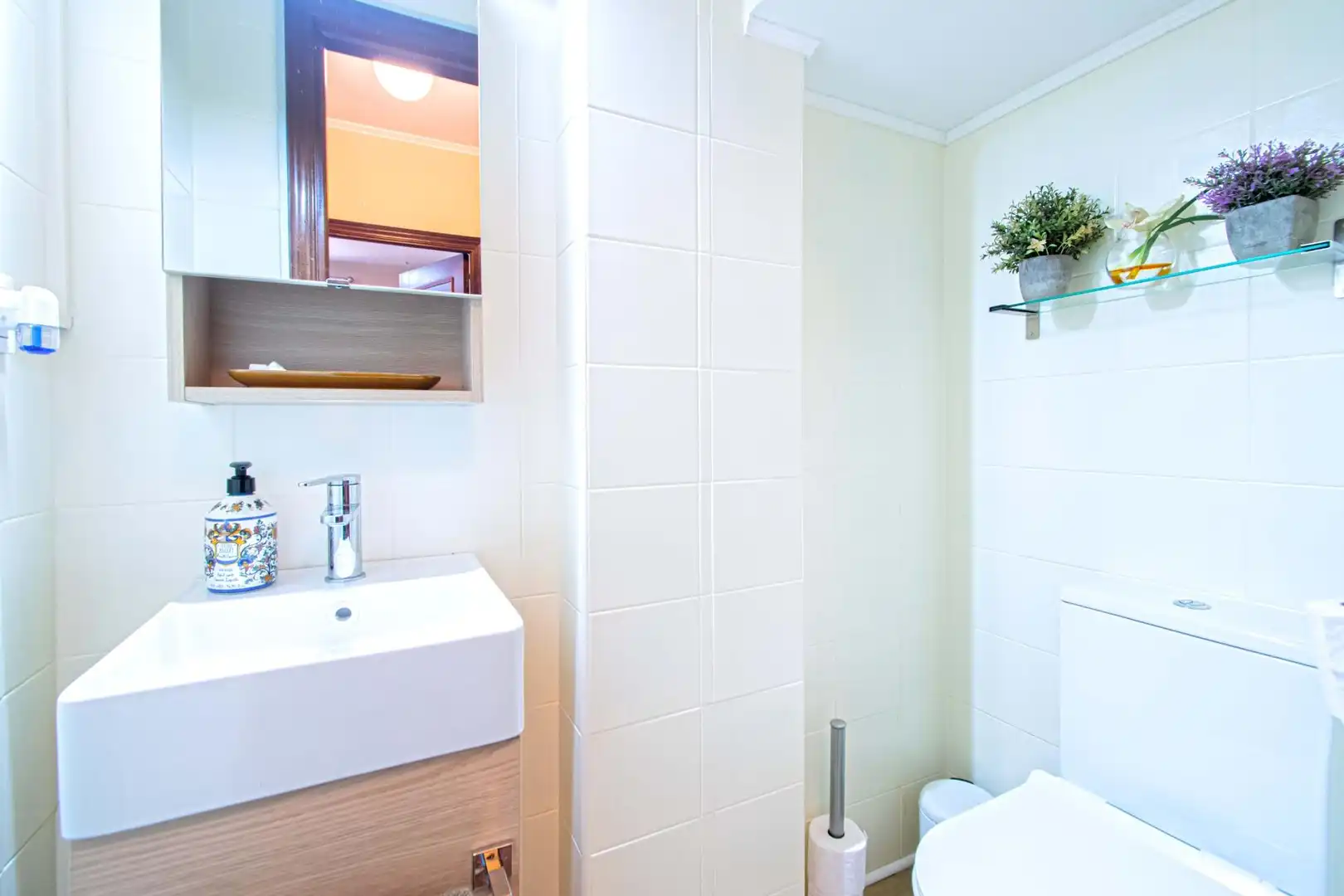 Baño de Casa adosada en venta en Gines con Aire acondicionado, Jardín privado y Trastero