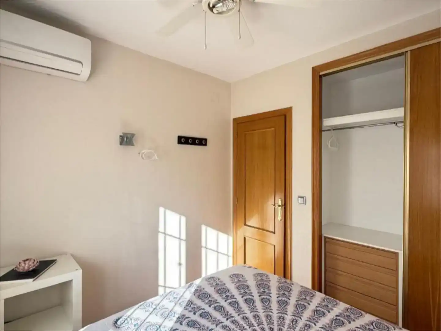 Bedroom of Flat for sale in Pilar de la Horadada  with Air Conditioner and Balcony