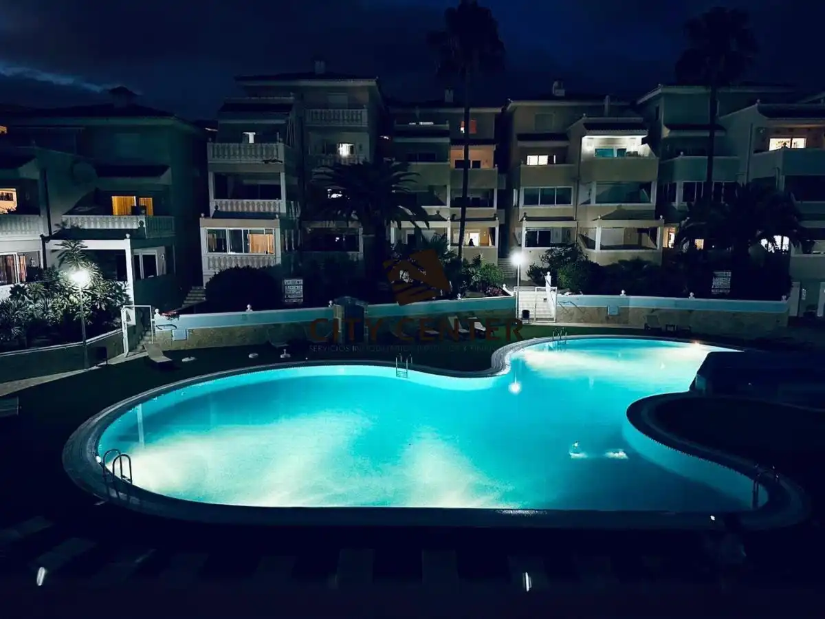 Schwimmbecken von Wohnungen zum Verkauf in Arona mit Möbliert und Gemeinschaftspool