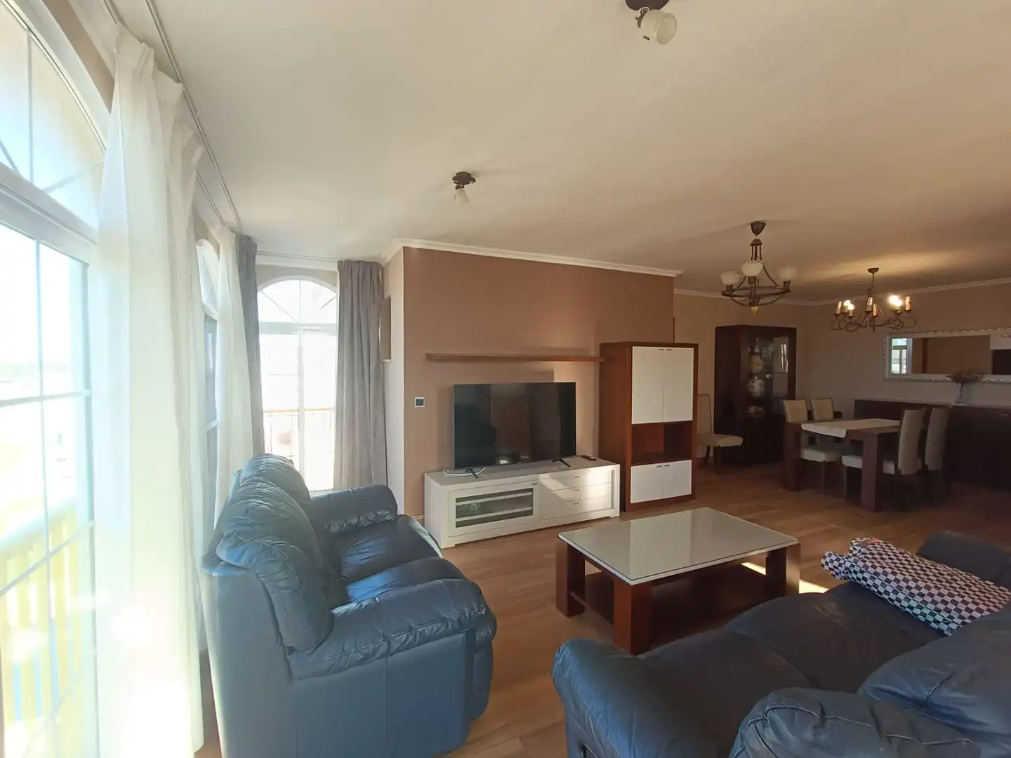 Sala de estar de Piso de alquiler en Sueca con Amueblado y Piscina comunitaria
