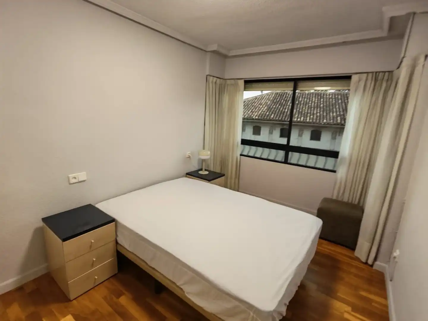 Habitación de Piso de alquiler en Murcia con Aire acondicionado, Calefacción y Amueblado