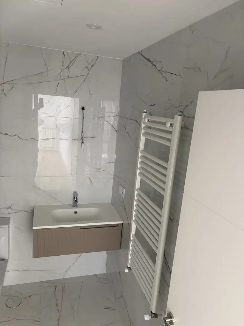 Bathroom of Flat for sale in Gijón   with Storage room