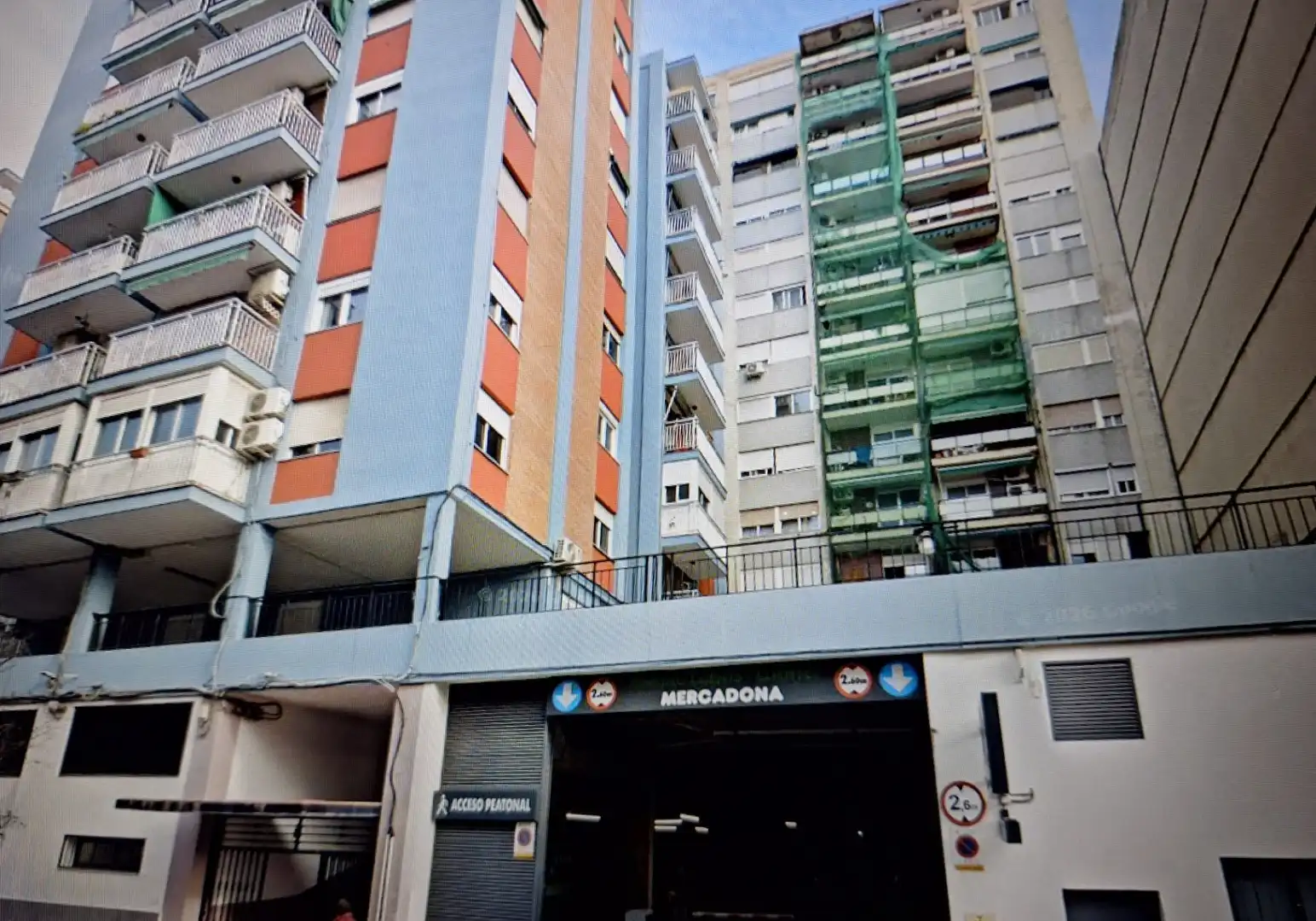 Vista exterior de Piso en venta en  Valencia Capital con Terraza