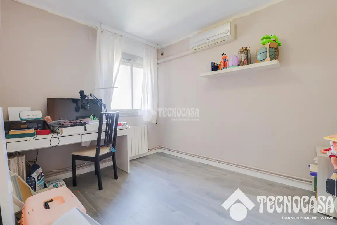 Bedroom of Flat for sale in Terrassa  with Heating and Balcony