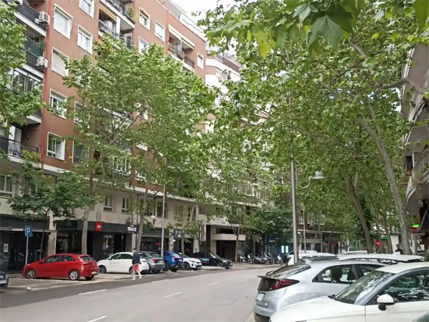 Außenansicht von Fabrikhallen zur Miete in Madrid