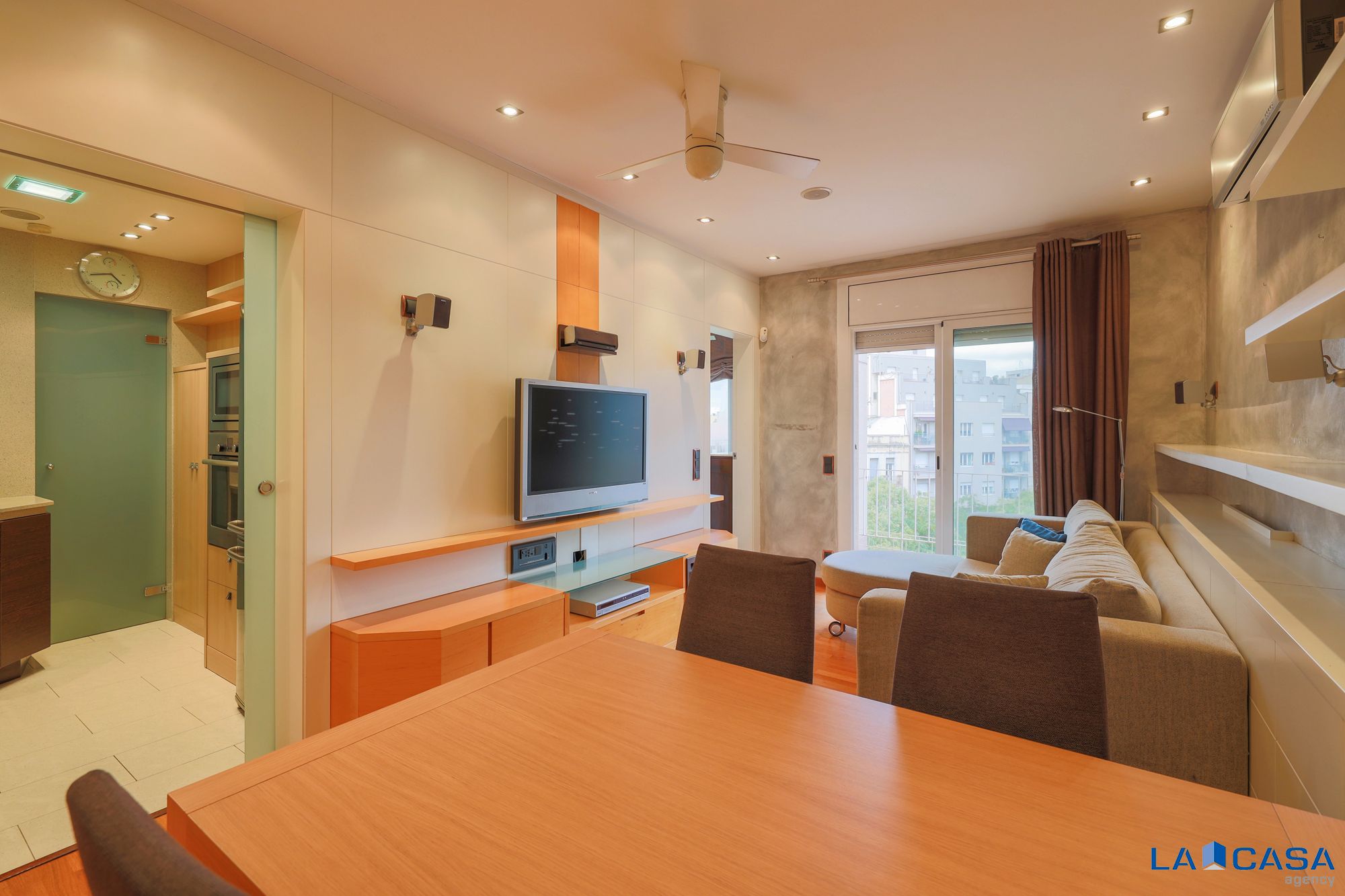 Living room of Flat for sale in  Barcelona Capital  with Balcony