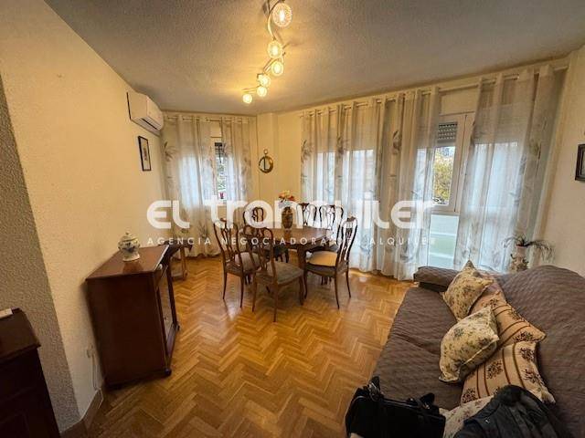 Piso en Alquiler en Calle Palomeras en San Diego