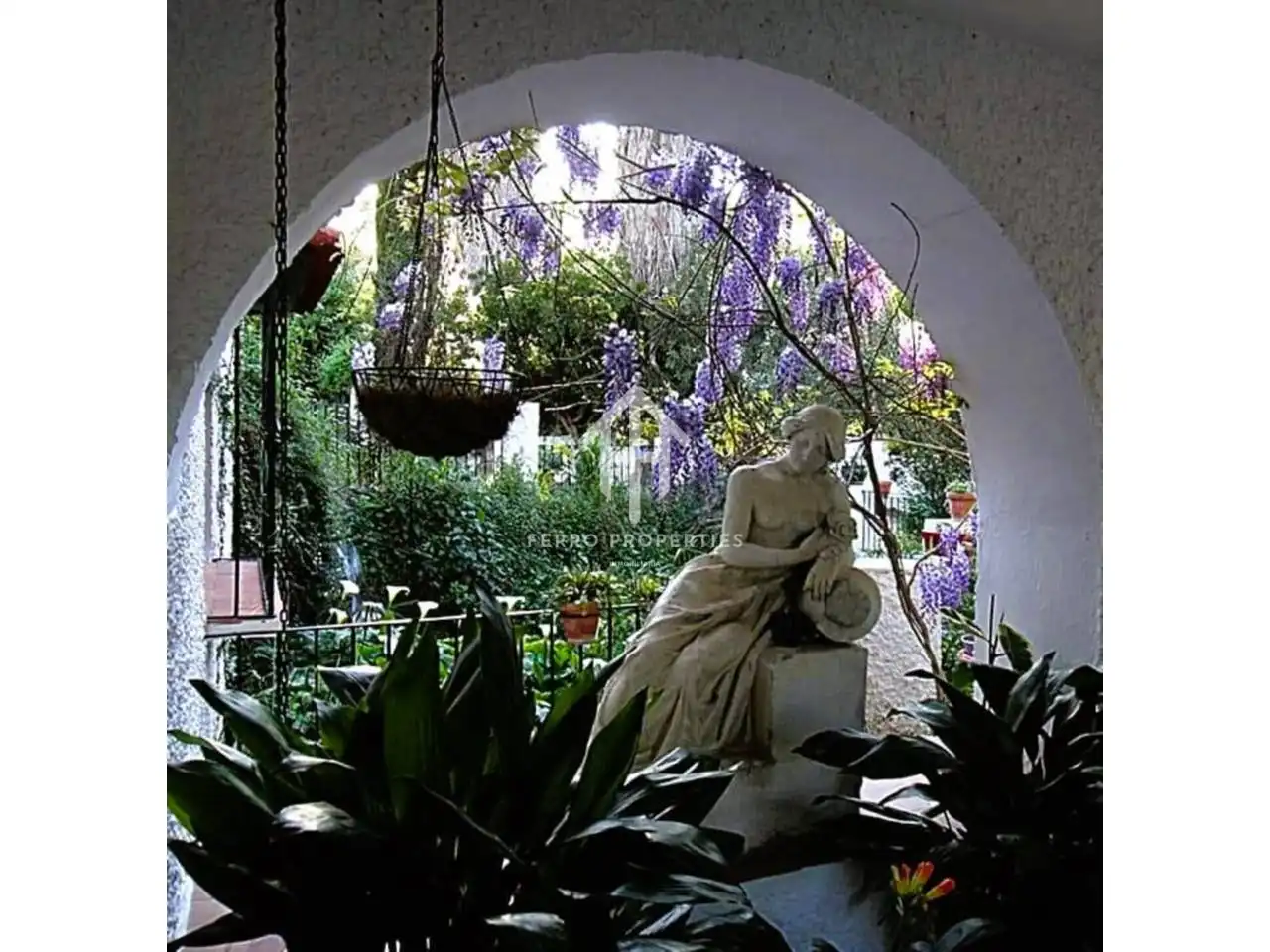 Garden of Country homes for sale in Loja  with Heating, Private garden and Swimming Pool