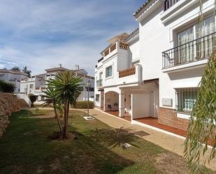 Exterior view of Single-family semi-detached for sale in Alhaurín de la Torre  with Air Conditioner, Terrace and Balcony