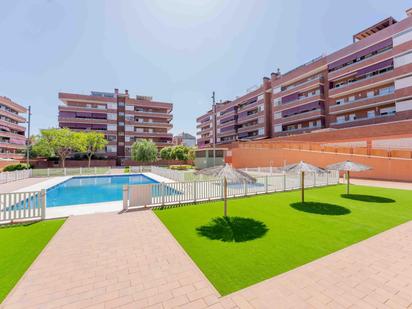 Schwimmbecken von Erdgeschoss zum verkauf in Viladecans mit Klimaanlage, Terrasse und Balkon