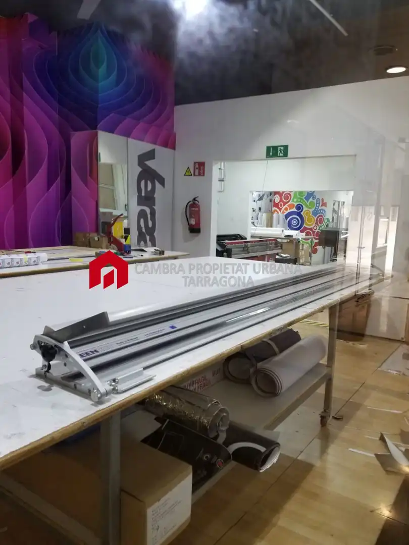 Local comercial en venda a Centre, imagen 16