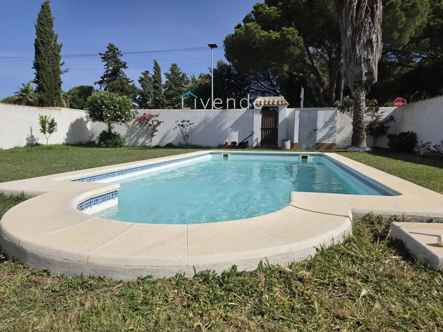 Piscina de Casa o xalet en venda en Chiclana de la Frontera amb Aire condicionat, Traster i Piscina