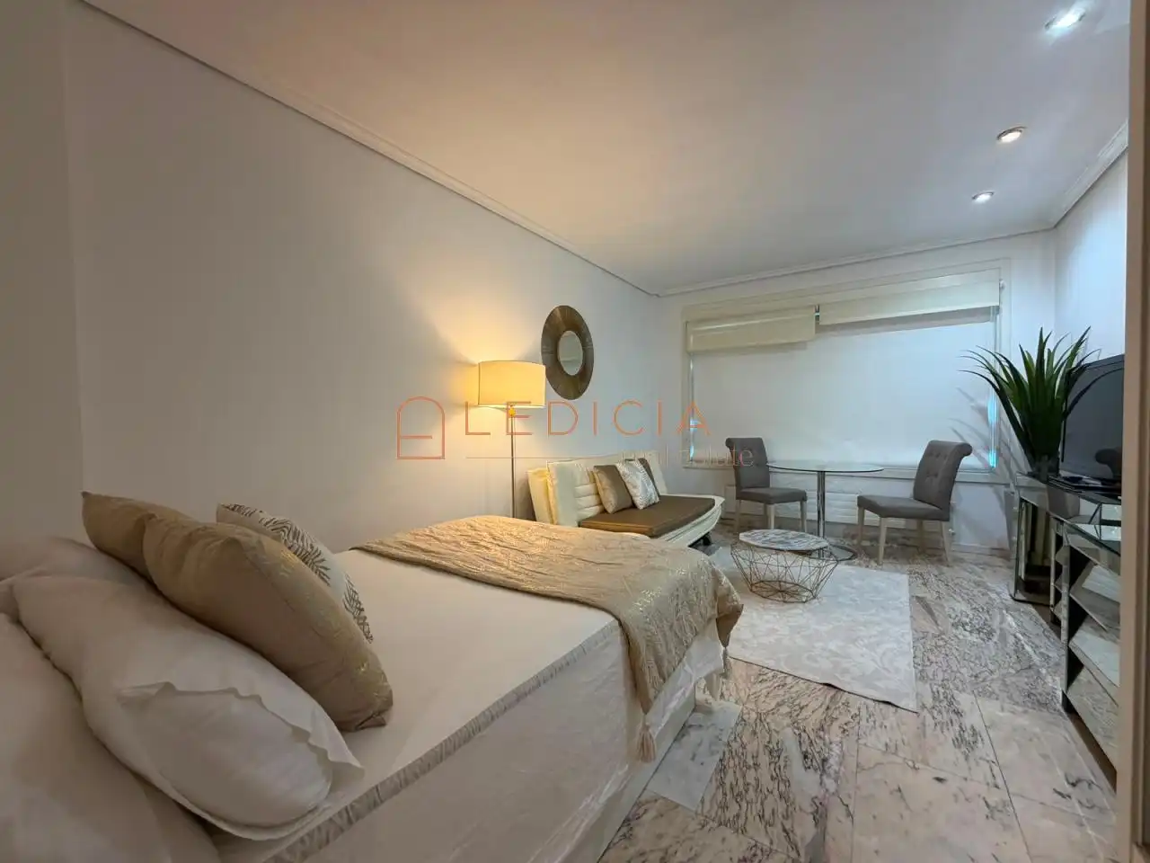 Habitación de Estudio de alquiler en Vigo  con Calefacción y Amueblado