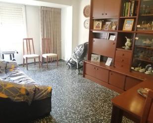 Sala d'estar de Pis en venda en Castellón de la Plana / Castelló de la Plana amb Moblat i Balcó