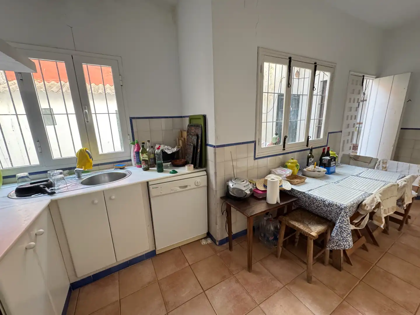 Cuina de Finca rústica en venda en Carmona amb Traster