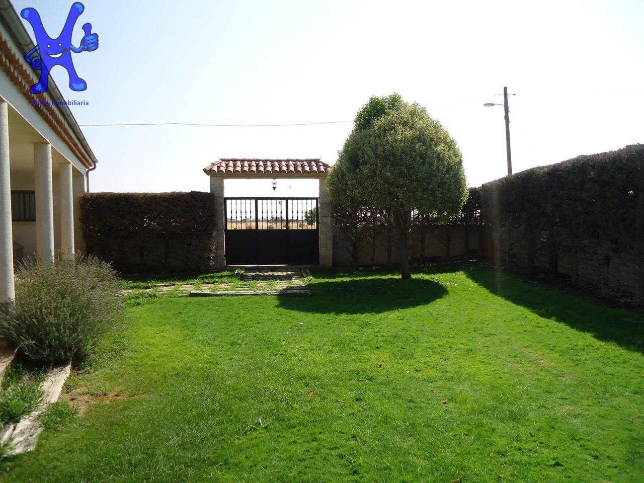 Garden of House or chalet for sale in Pajares de la Laguna  with Heating, Private garden and Terrace