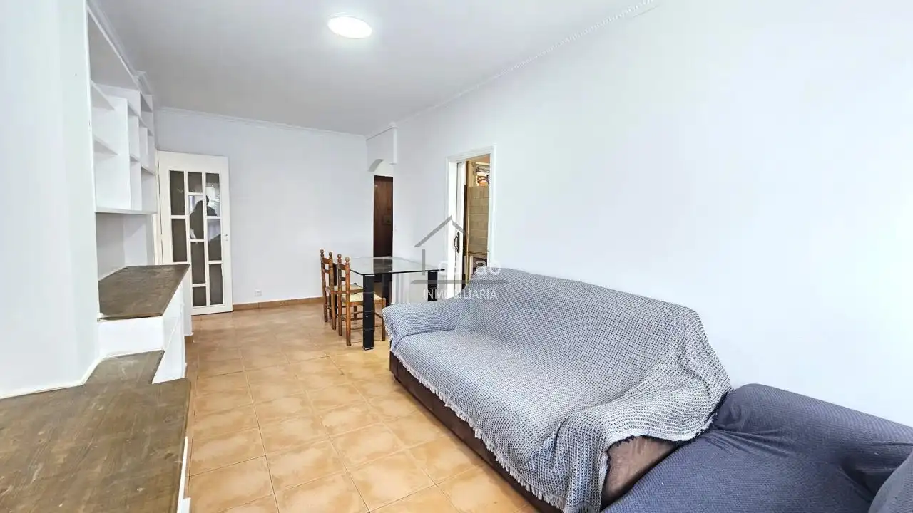 Wohnzimmer von Wohnung zum Verkauf in Ferrol mit Heizung und Möbliert