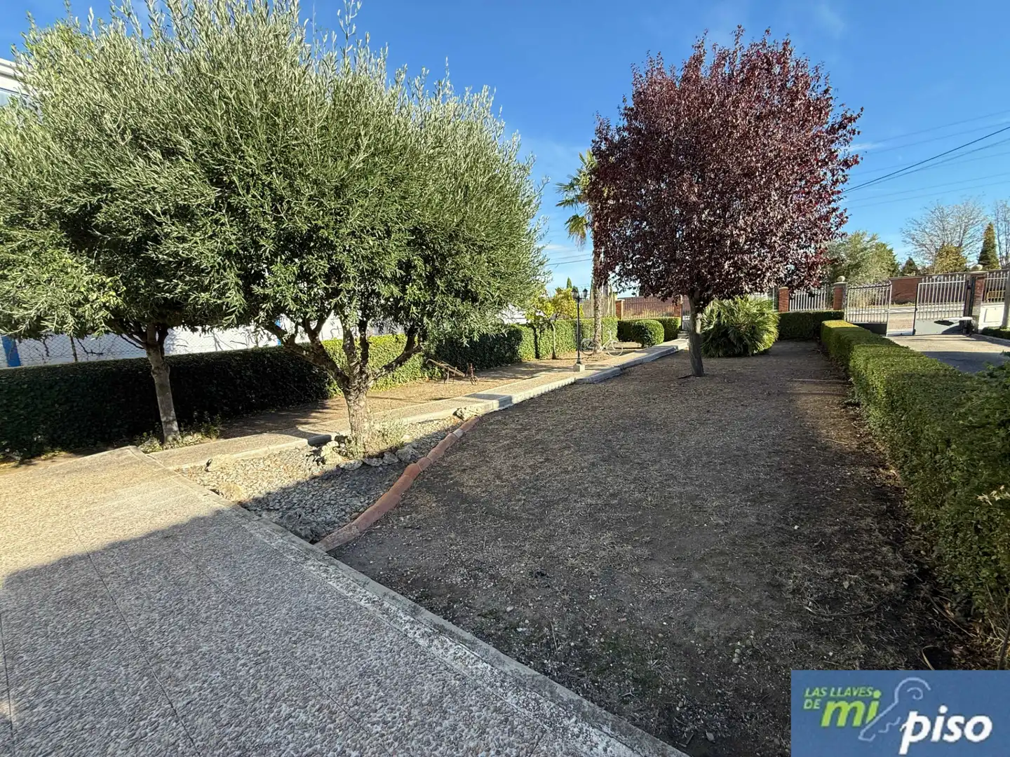 Parking de Casa o chalet en venta en Valladolid con Calefacción, Jardín privado y Terraza