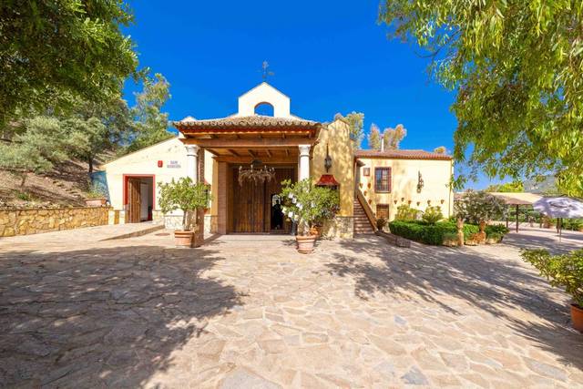 Finca rústica en Venta en Calle Estacion en Olvera