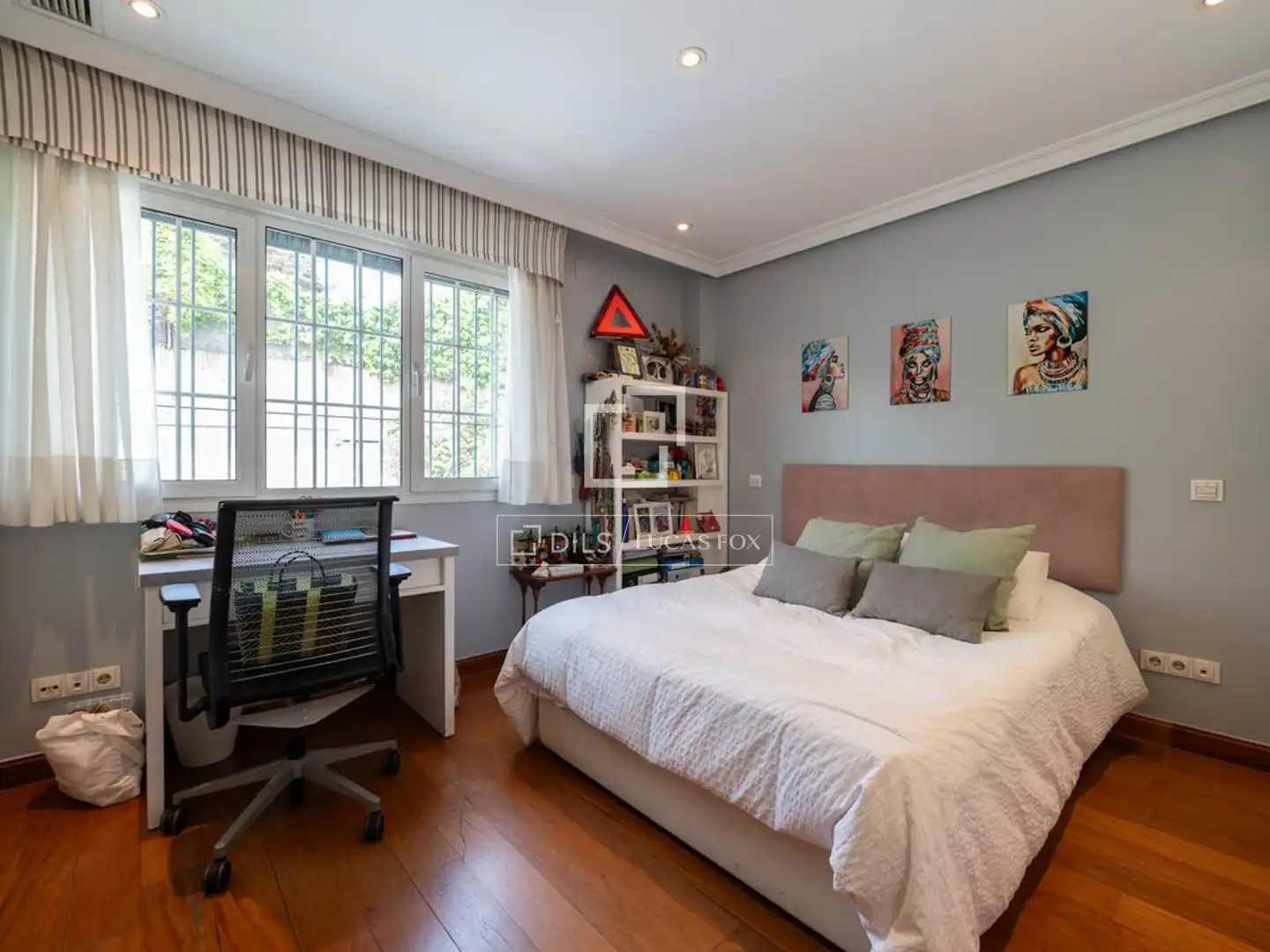 Habitación de Casa o chalet en venta en Madrid con Aire acondicionado, Calefacción y Jardín privado