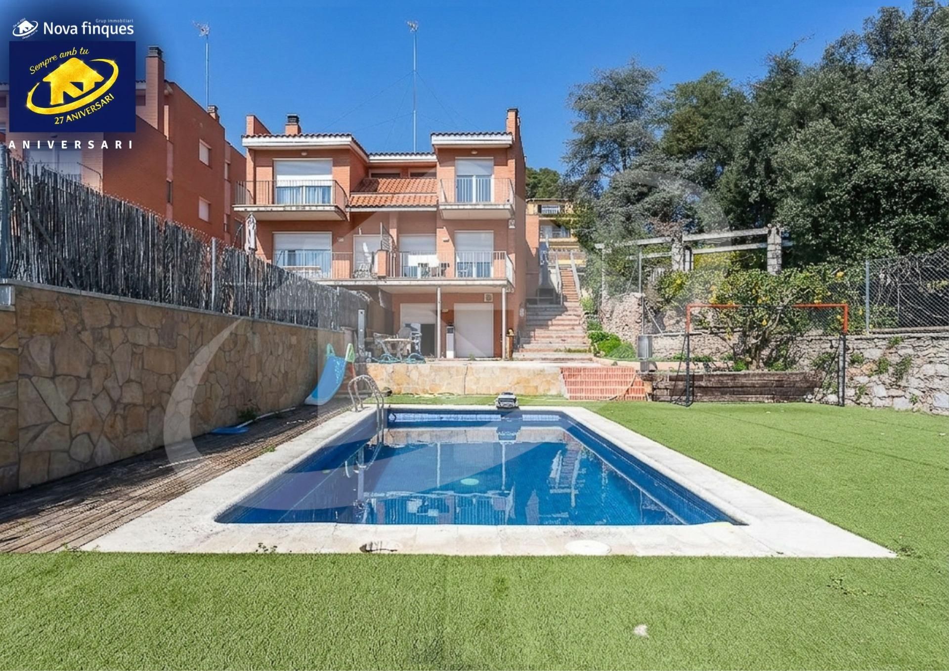 Piscina de Finca rústica en venda en Castellar del Vallès amb Aire condicionat, Terrassa i Piscina