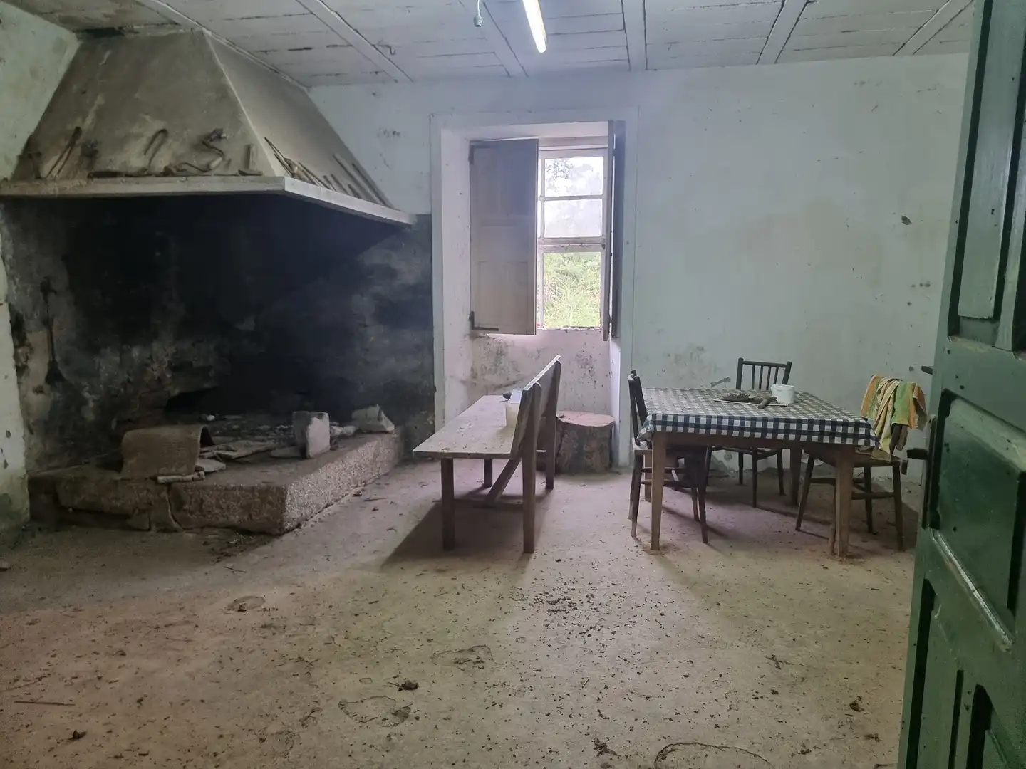 Menjador de Casa o xalet en venda en Boqueixón amb Jardí privat, Traster i Balcó