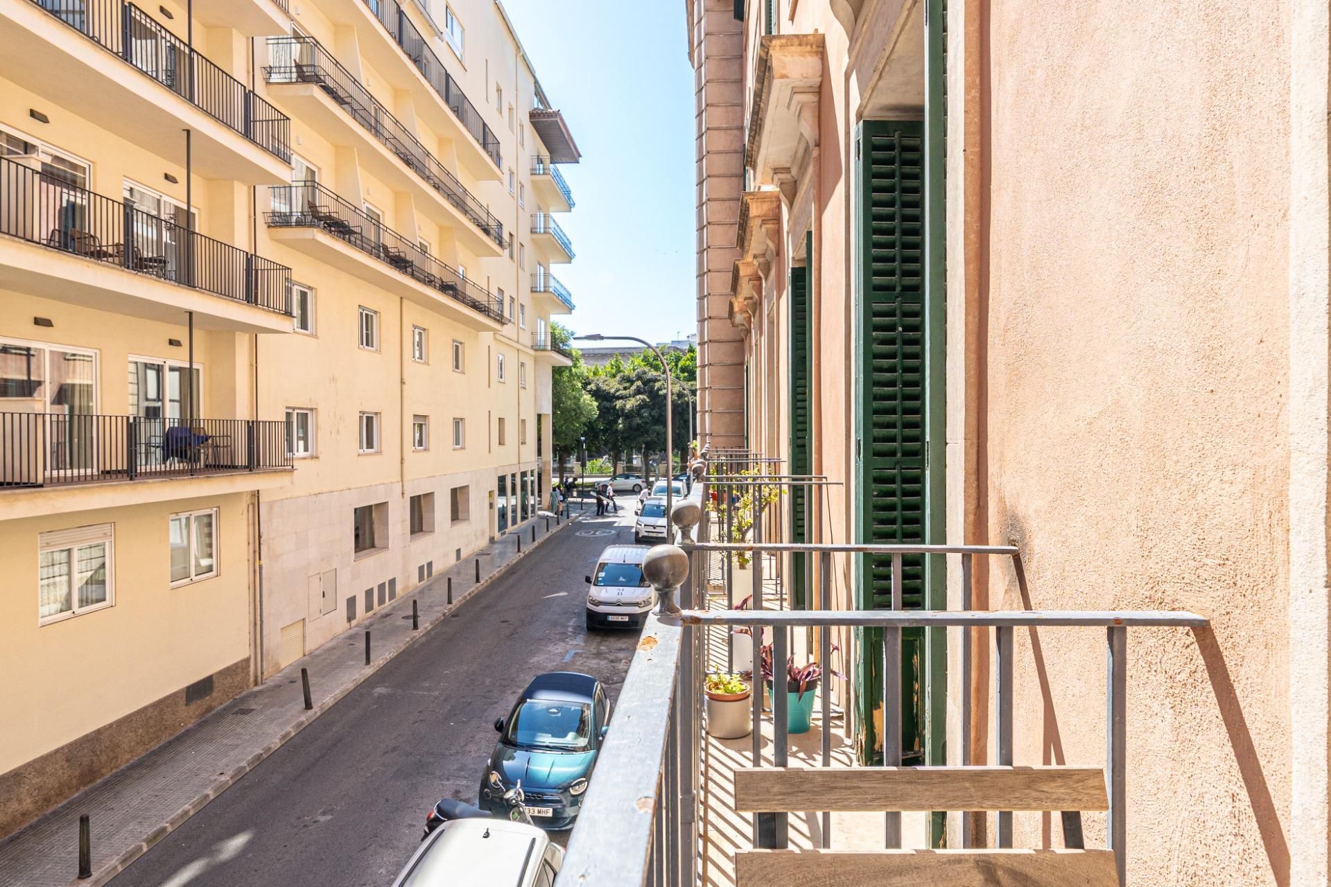 Exterior view of Flat for sale in  Palma de Mallorca  with Air Conditioner and Balcony