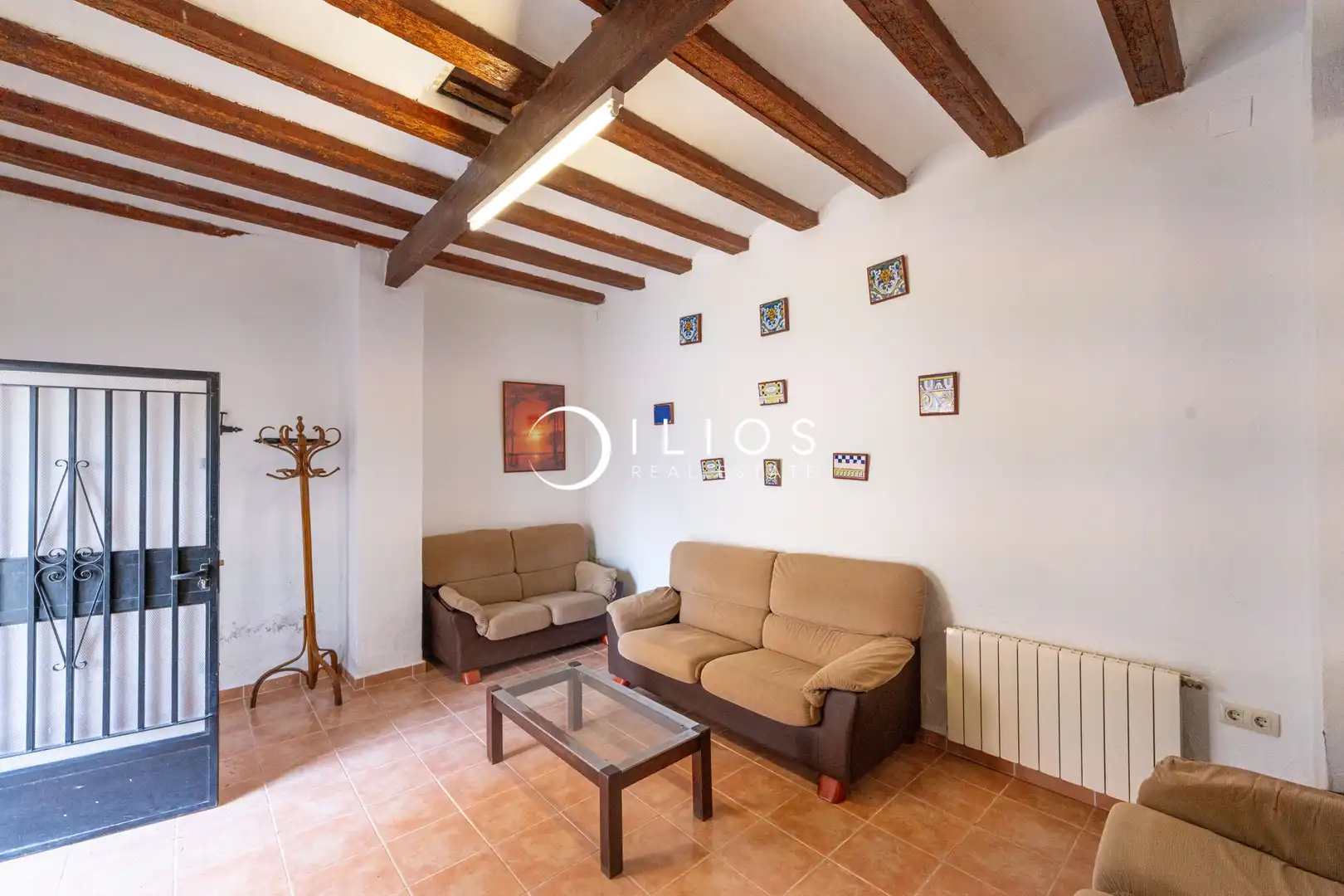 Sala de estar de Edificio en venta en Olocau con Piscina comunitaria