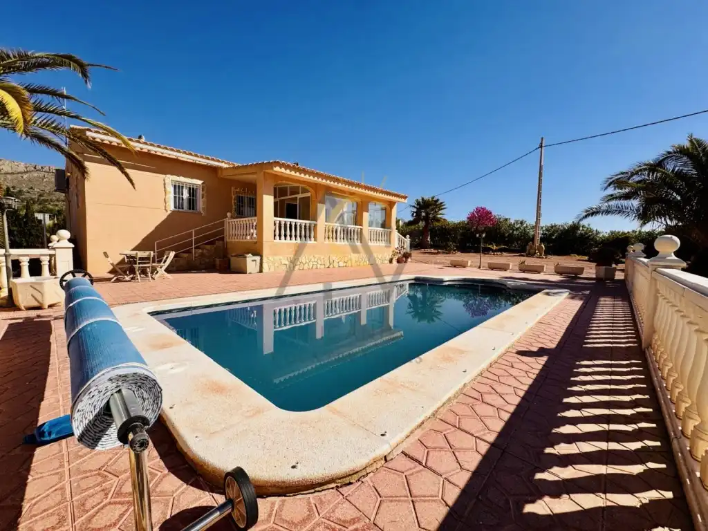 Villa mit Pool zum Verkauf in Partida Solana Alta De Algayat, imagen 7