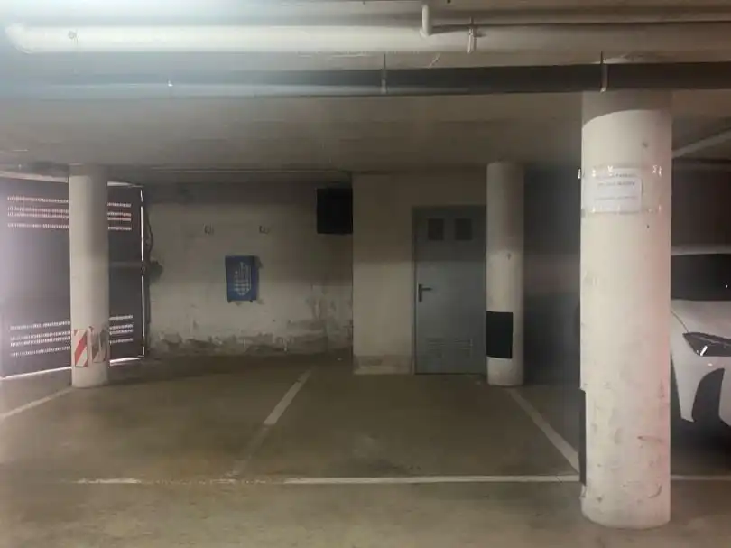Einzelparkplatz zur Miete in C/RUTLLA 161