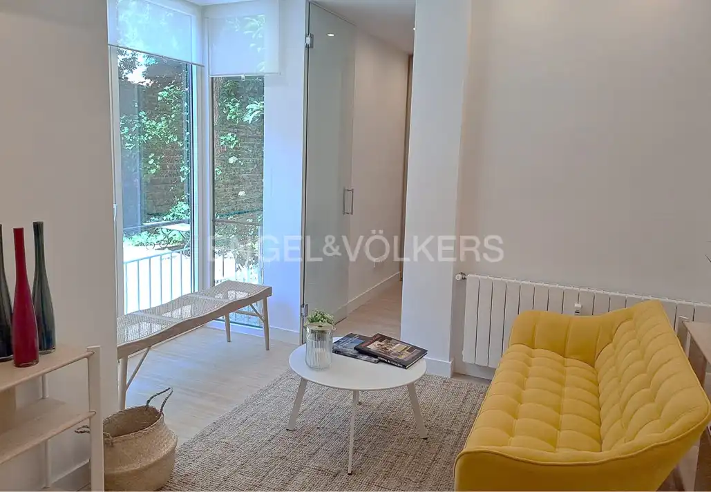 Living room of Apartments for rent in Madrid  with Air Conditioner, Heating and Furnished