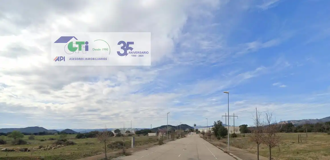 Vista exterior de Terreny industrial en venda en Ayerbe