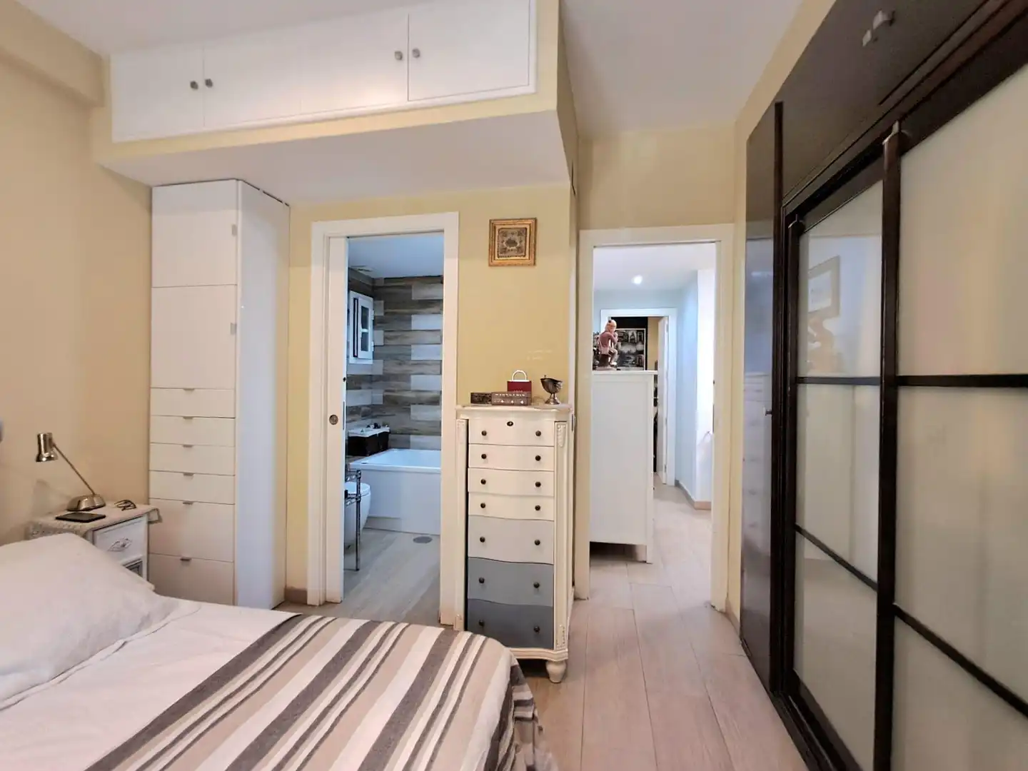 Habitación de Piso en venta en Madrid con Aire acondicionado, Calefacción y Jardín privado
