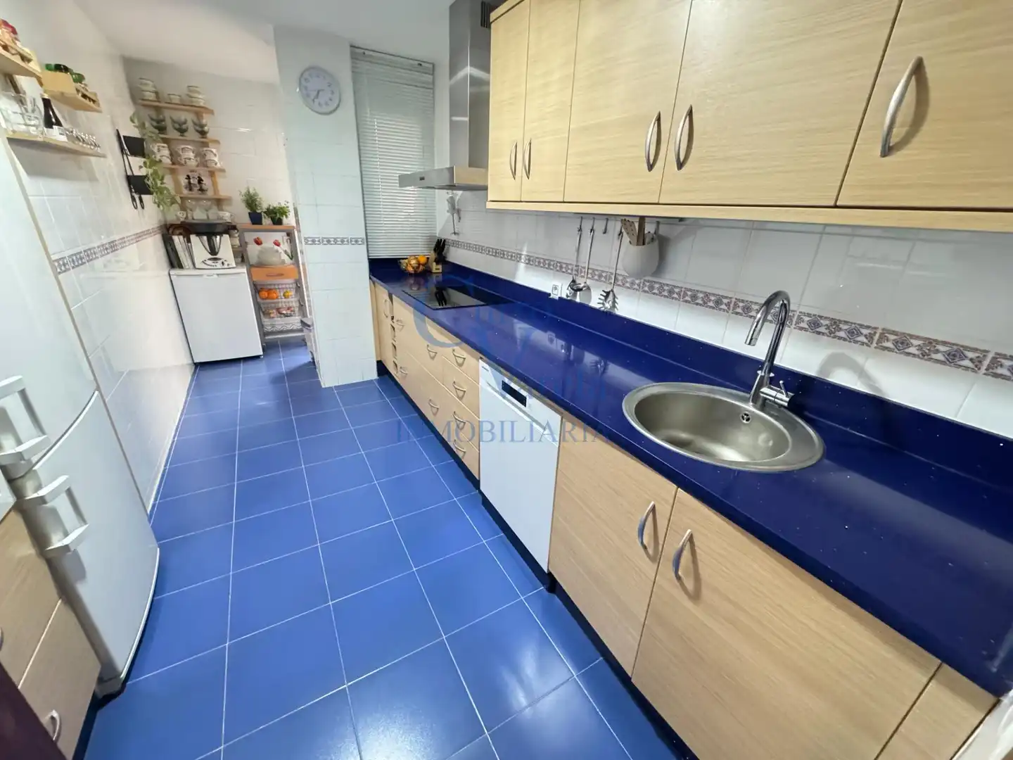 Küche von Wohnung zum Verkauf in Dos Hermanas mit Klimaanlage und Möbliert