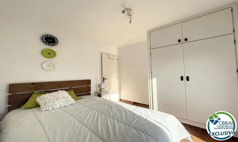 Habitación de Apartamento en venta en Empuriabrava